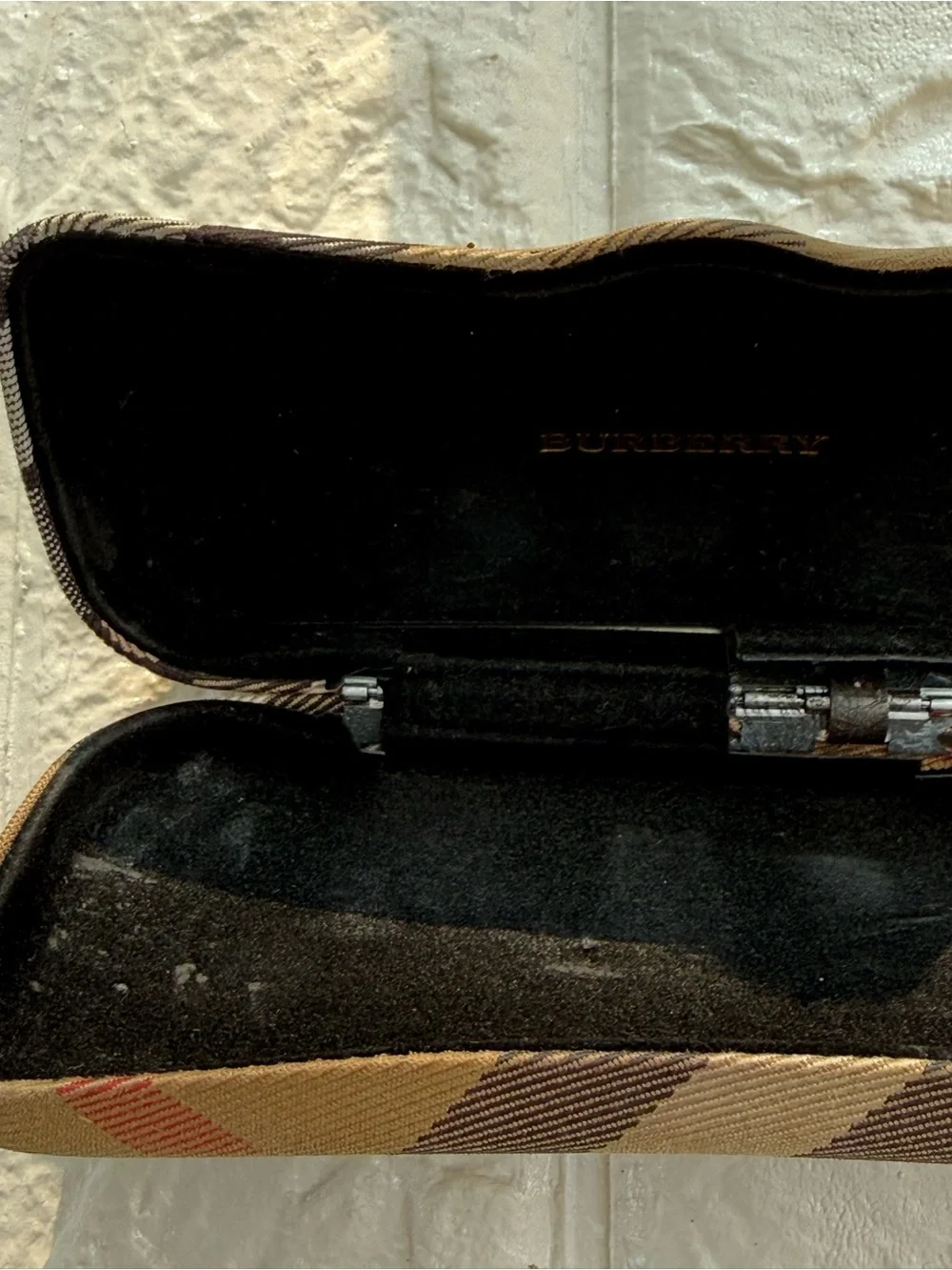 Vintage Burberry clamshell hard sunglasses case